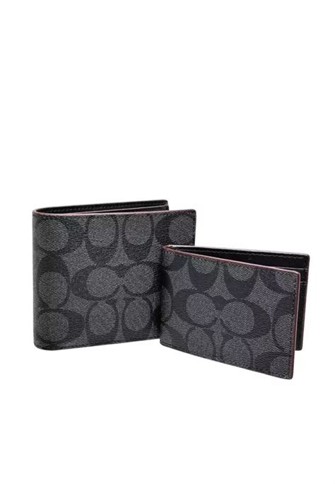 harga dompet coach agustus.